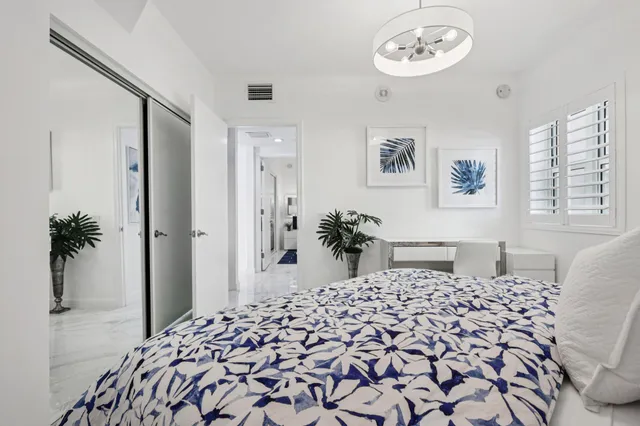 $999,000 | 2640 Lake Shore Drive, Unit 507, Riviera Beach, FL 33404