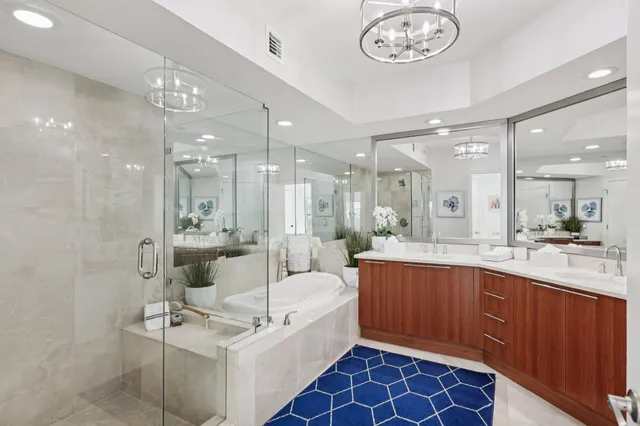 $999,000 | 2640 Lake Shore Drive, Unit 507, Riviera Beach, FL 33404