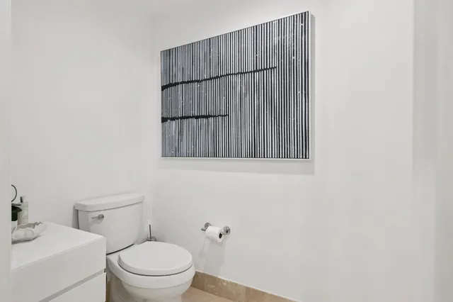 $999,000 | 2640 Lake Shore Drive, Unit 507, Riviera Beach, FL 33404