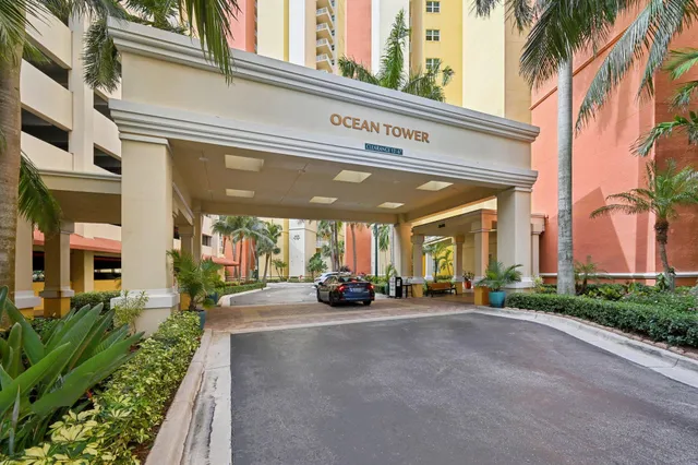 $999,000 | 2640 Lake Shore Drive, Unit 507, Riviera Beach, FL 33404