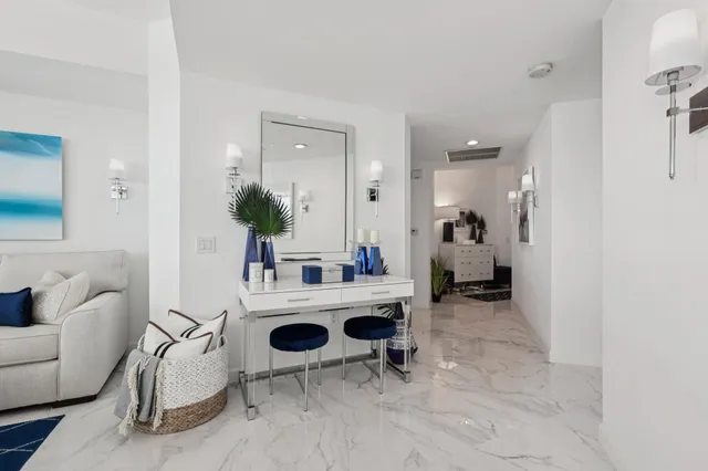 $999,000 | 2640 Lake Shore Drive, Unit 507, Riviera Beach, FL 33404