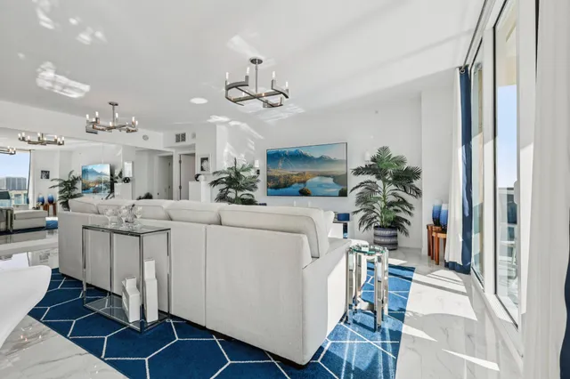 $999,000 | 2640 Lake Shore Drive, Unit 507, Riviera Beach, FL 33404