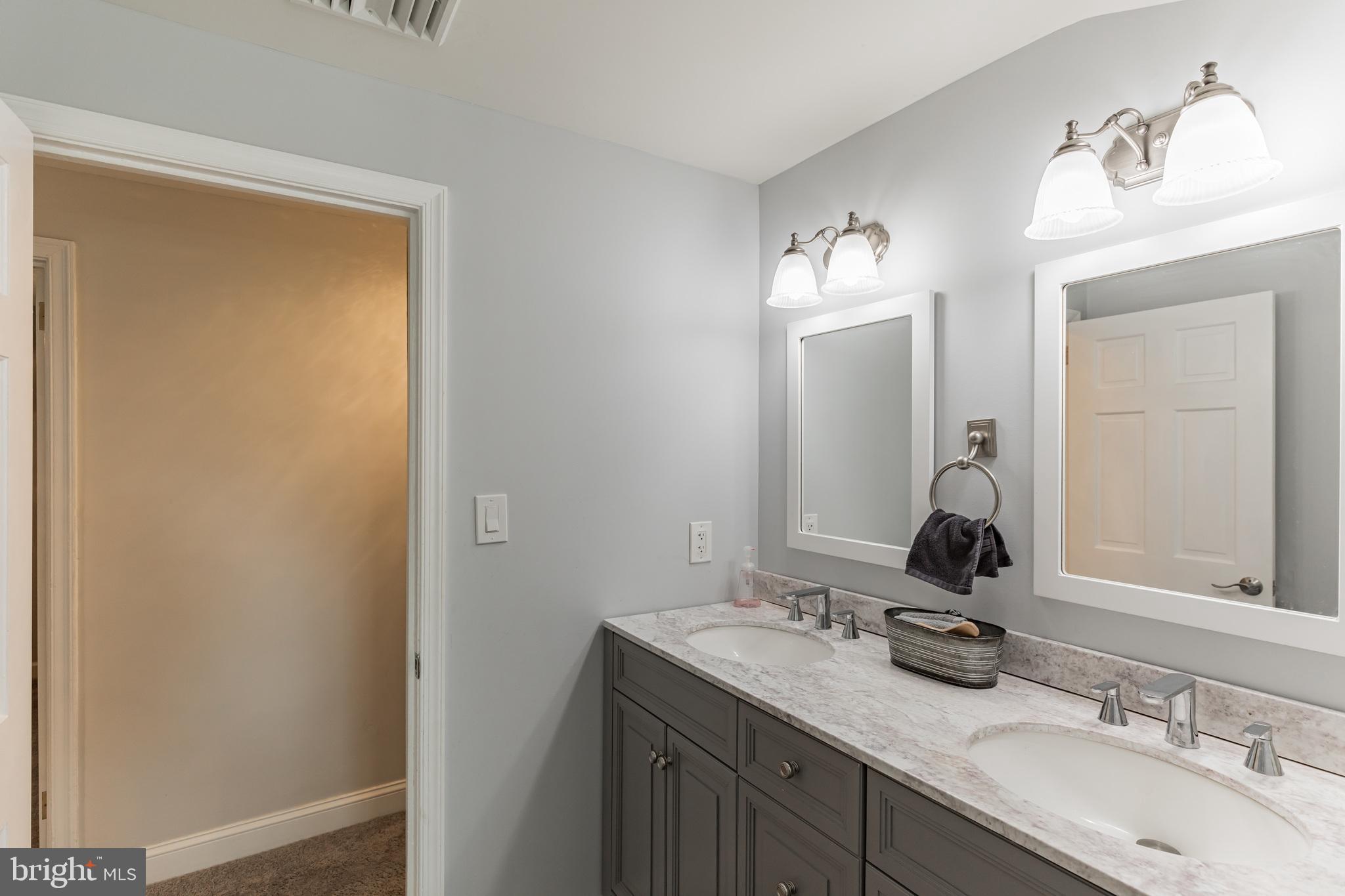 9121 Verree Road Philadelphia, PA 19115 - Photo 18 of 35