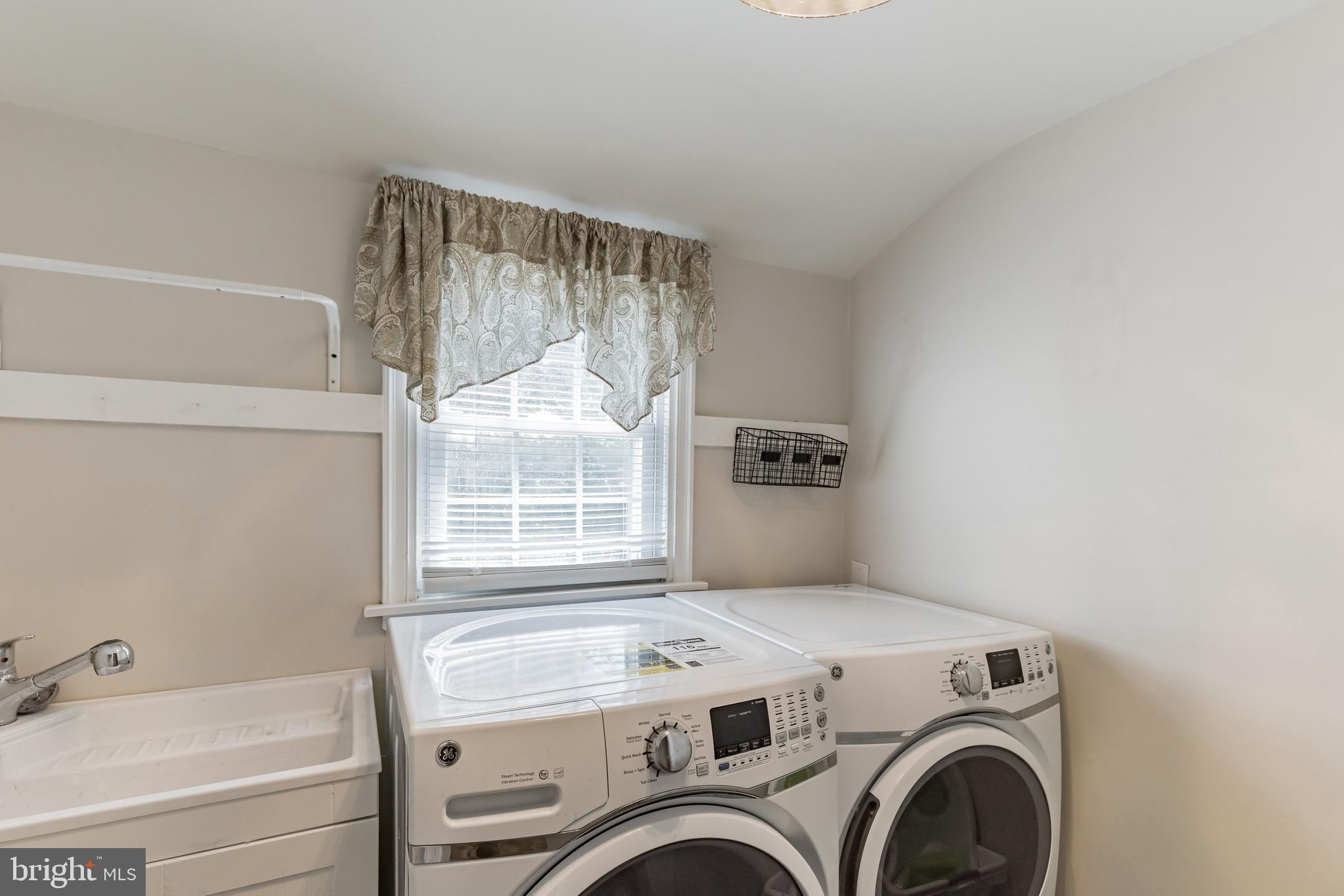 9121 Verree Road Philadelphia, PA 19115 - Photo 19 of 35