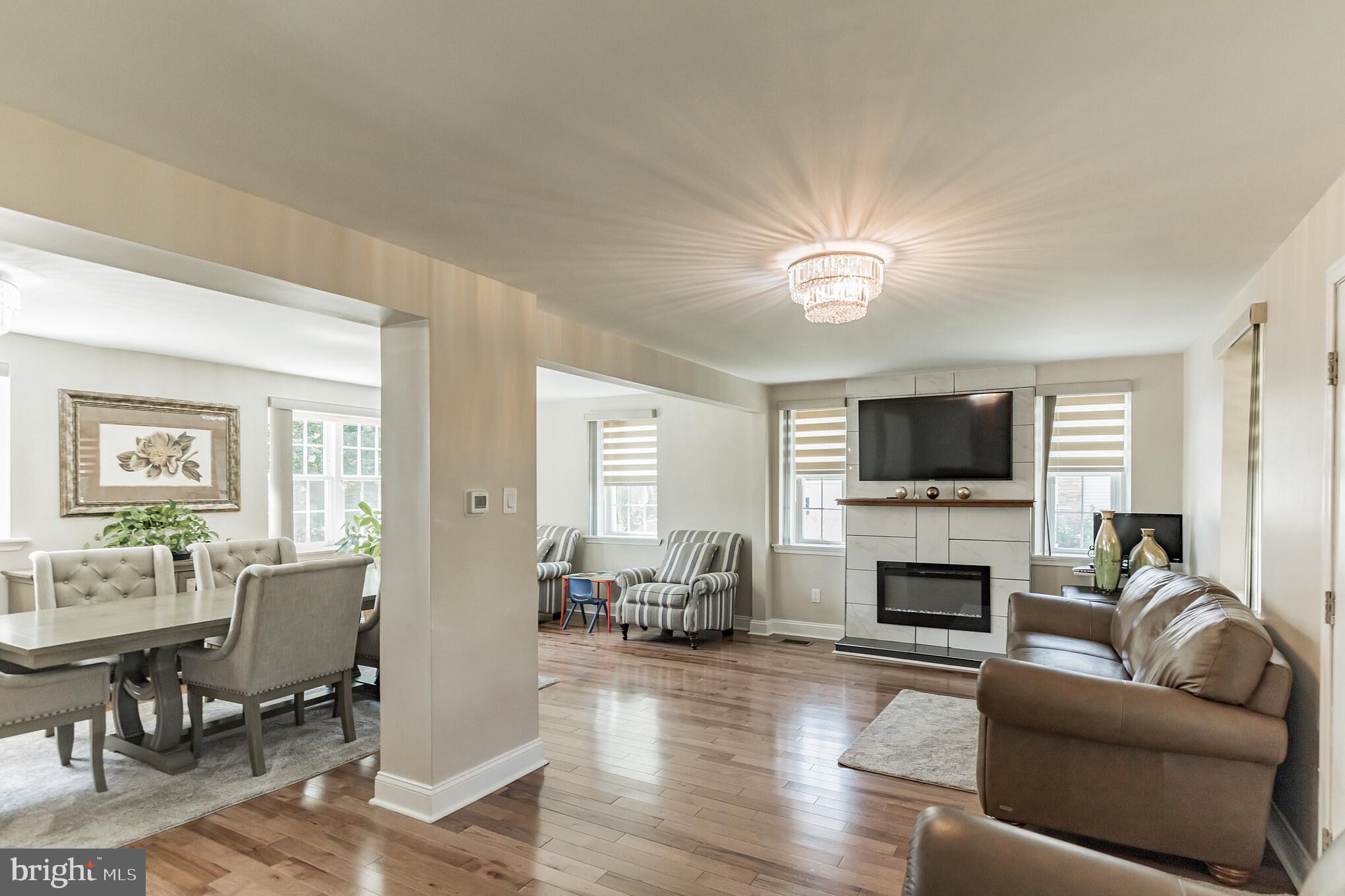 9121 Verree Road Philadelphia, PA 19115 - Photo 3 of 35