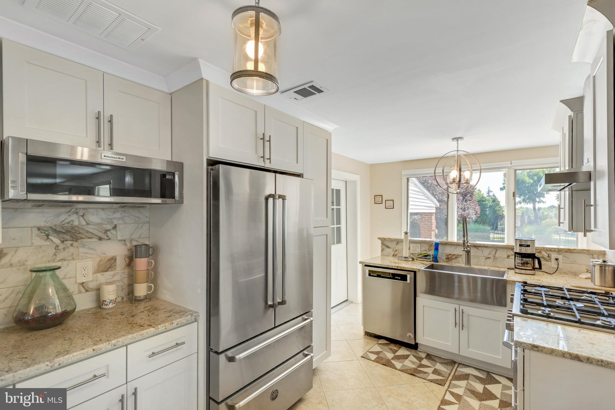 9121 Verree Road Philadelphia, PA 19115 - Photo 8 of 35