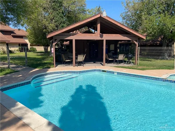 a view of livingroom with a furniture
