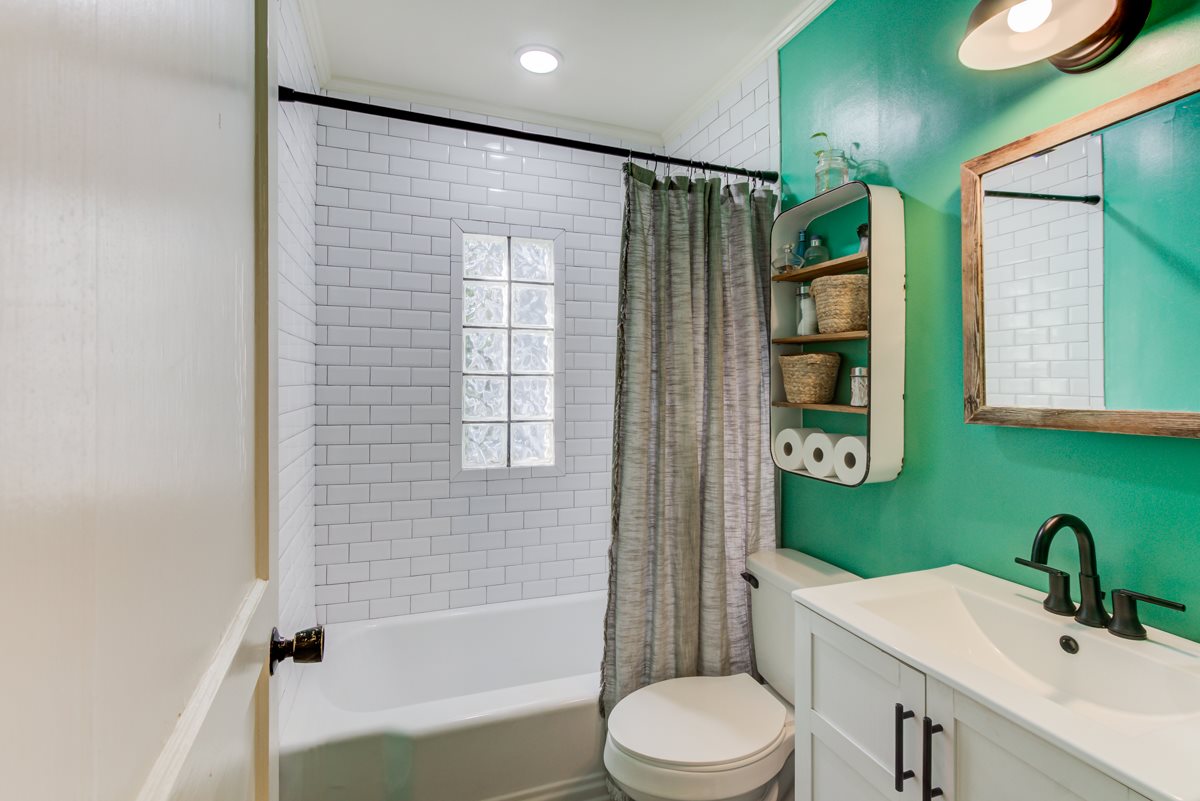 17 North Fenwick Road Memphis, TN 38111 - Photo 13 of 20