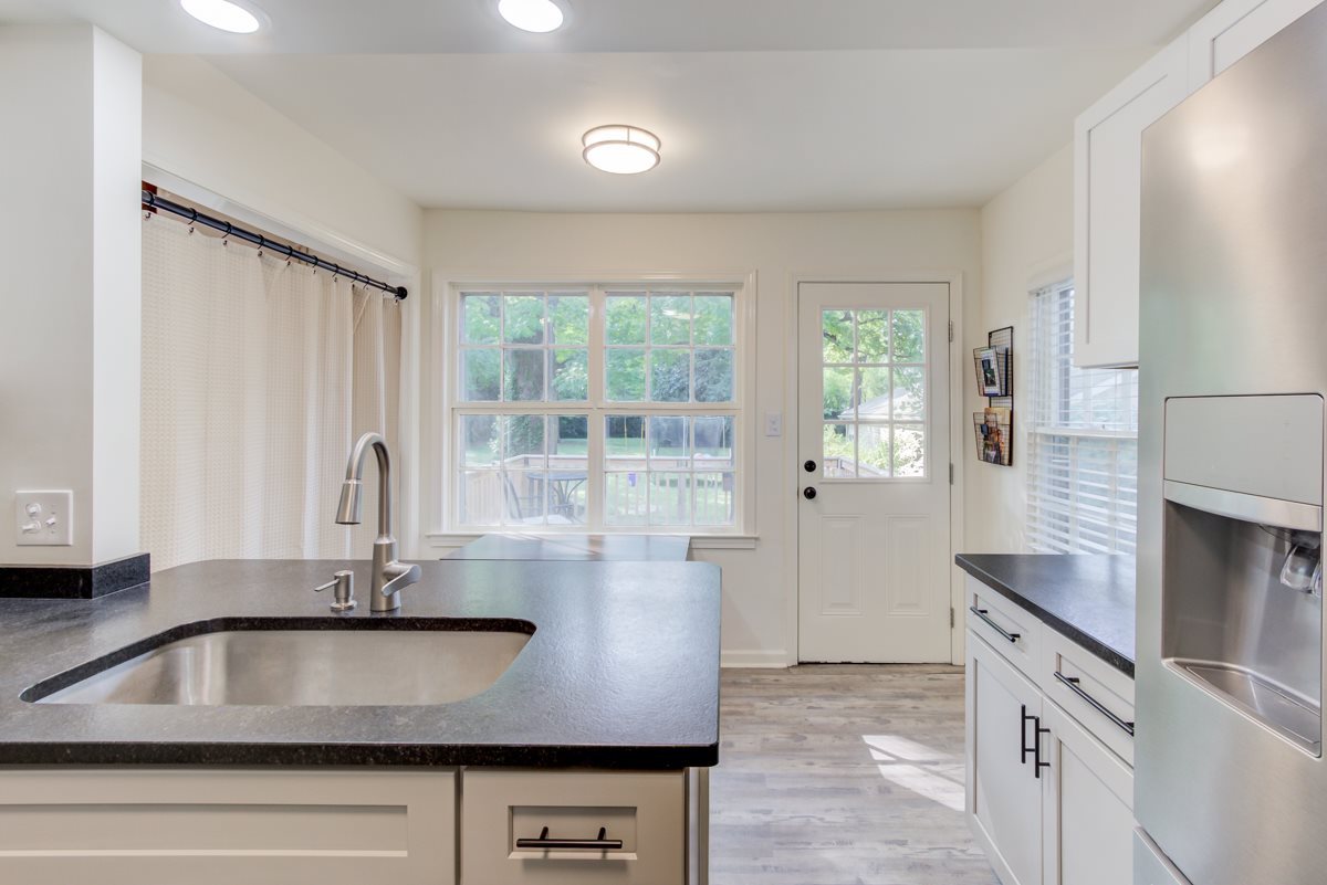 17 North Fenwick Road Memphis, TN 38111 - Photo 9 of 20