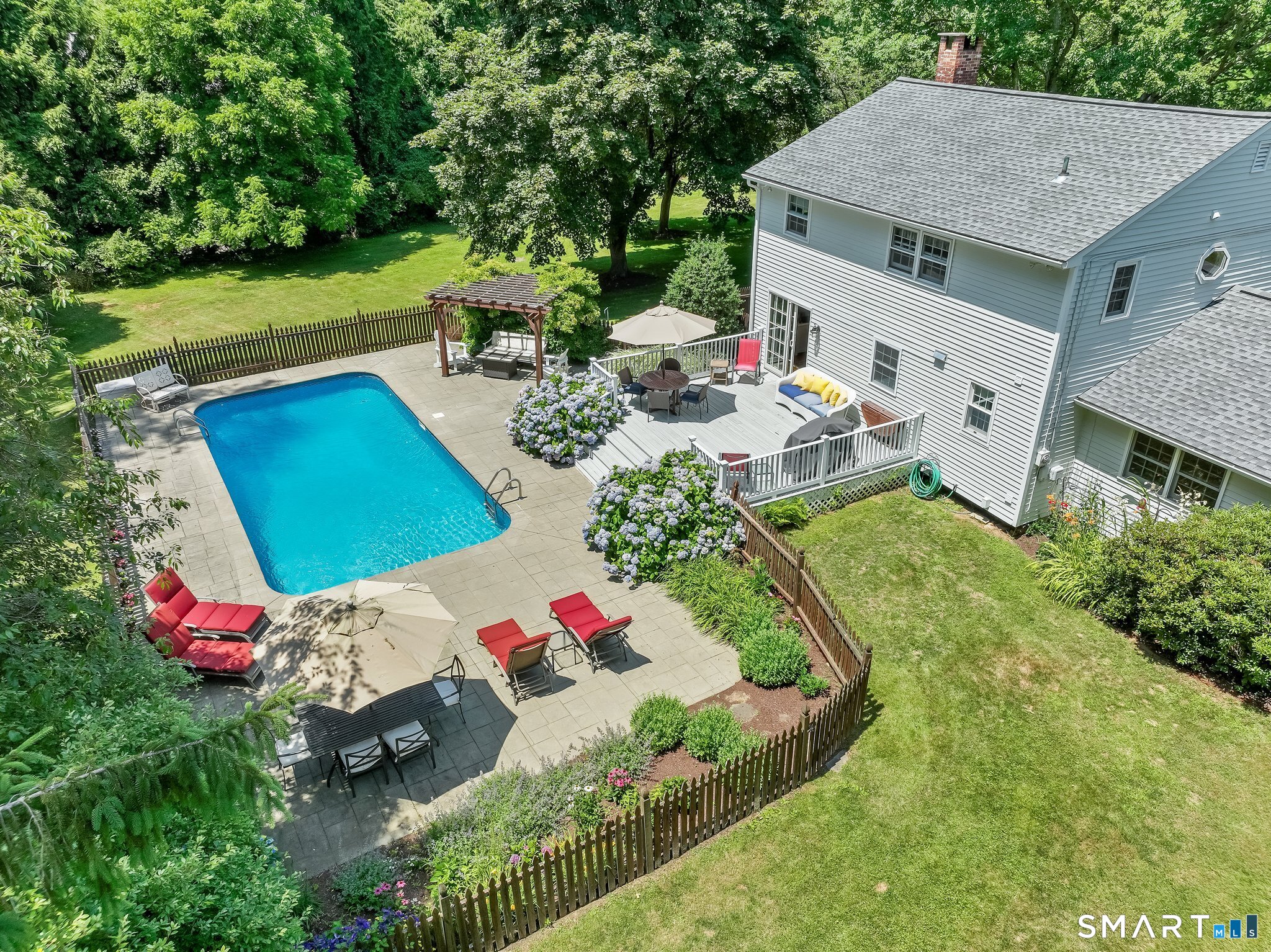 103 Cedar Lane Ridgefield, CT 06877 - Photo 4 of 40