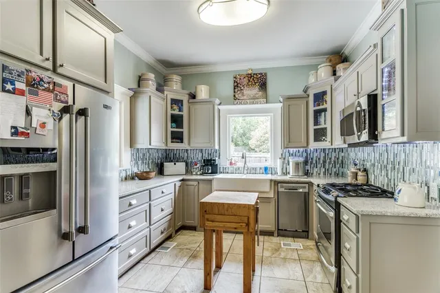 $450,000 | 902 South Waco Street, Weatherford, TX 76086