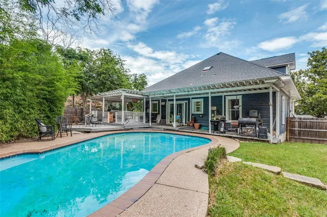 $450,000 | 902 South Waco Street, Weatherford, TX 76086