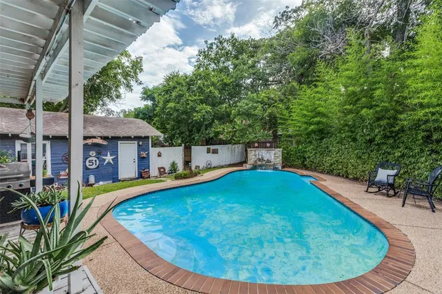 $450,000 | 902 South Waco Street, Weatherford, TX 76086