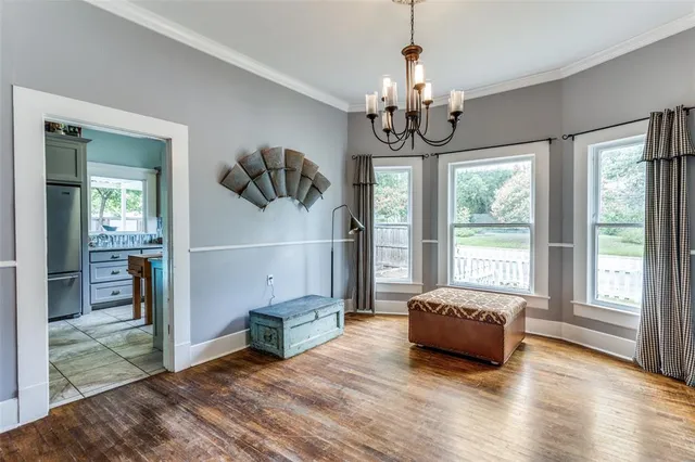 $450,000 | 902 South Waco Street, Weatherford, TX 76086