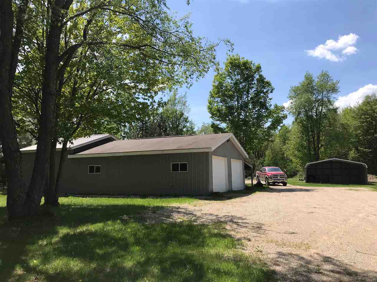 2786 South 33 Road Cadillac, MI 49601 - Photo 3 of 20 1847363-2.JPG