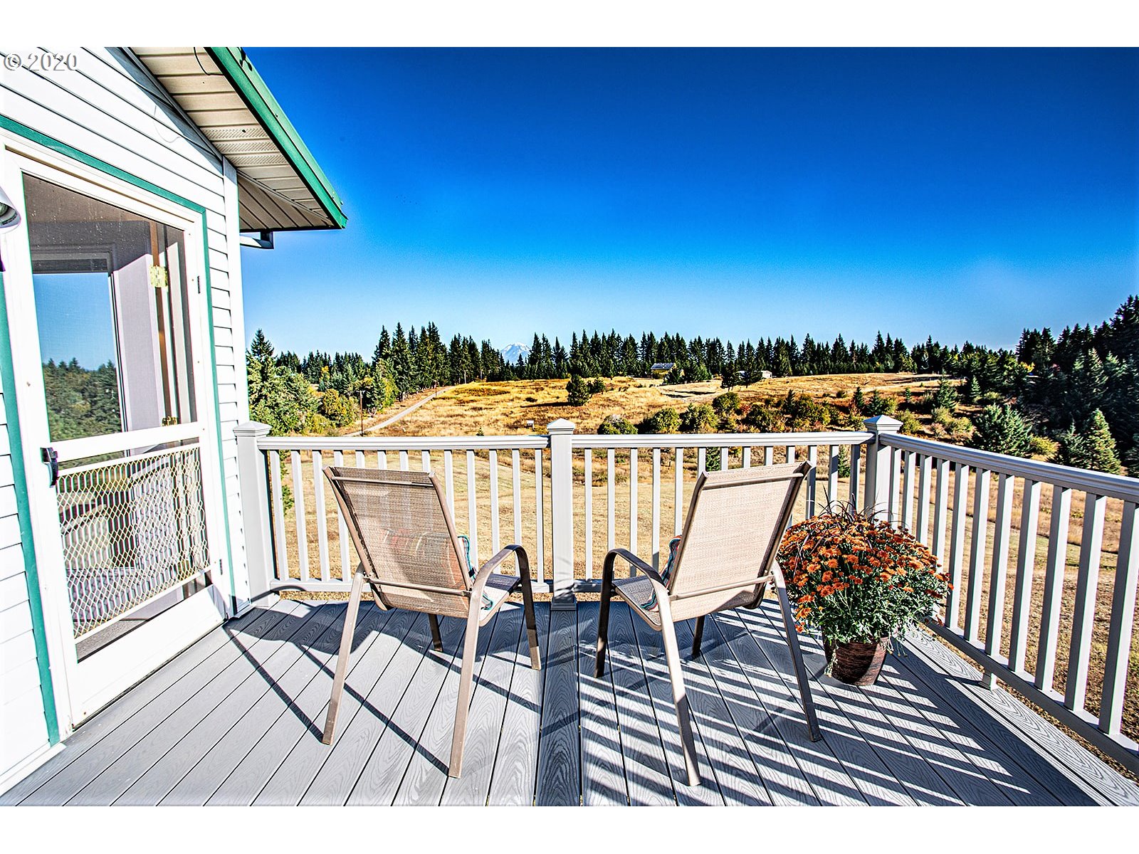 101 Brookside Road White Salmon, WA 98672 - Photo 3 of 32