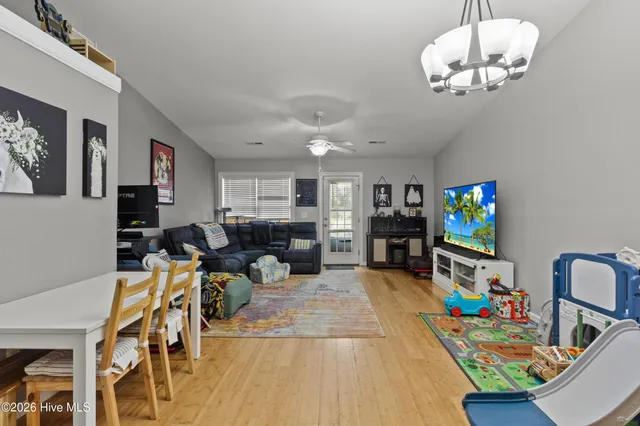 $1,800 | 1710 Charles Street, New Bern, NC 28562