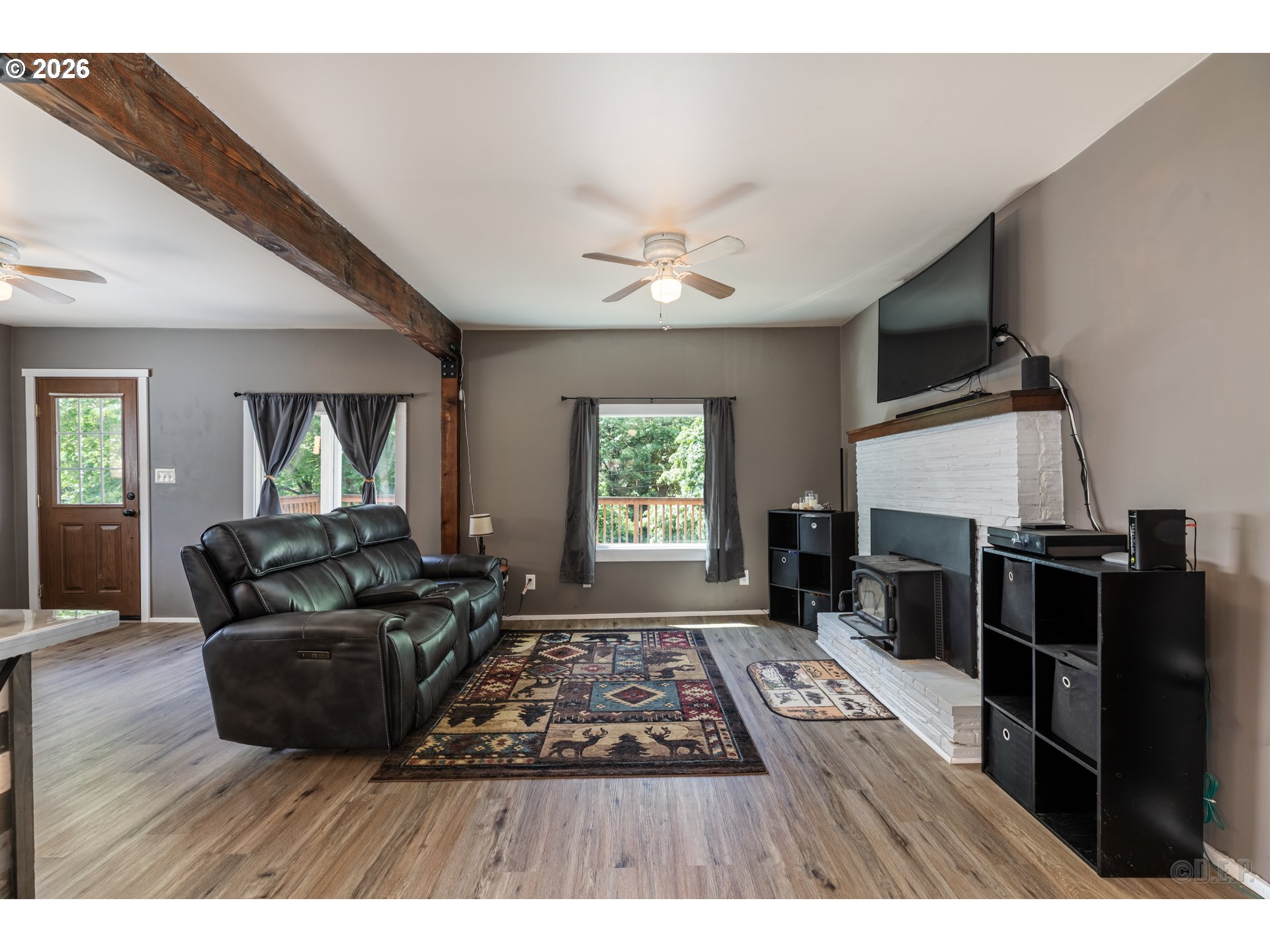 70373 Nicolai Road Rainier, OR 97048 - Photo 4 of 26 Living Room