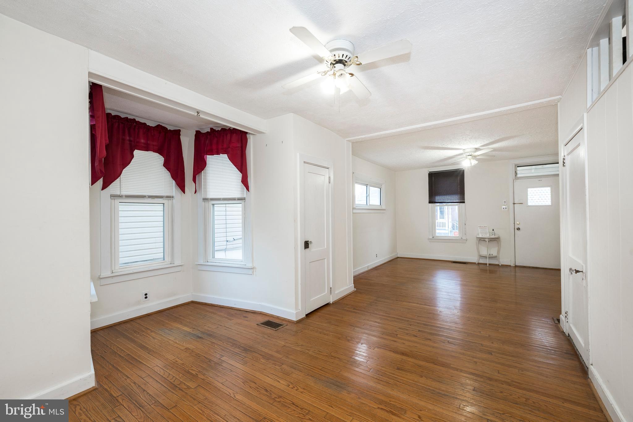 142 New Street Spring City, PA 19475 - Photo 4 of 23 Gallery Image 4