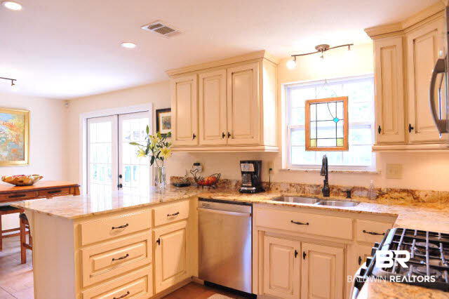 7346 Cook Road Foley, AL 36535 - Photo 3 of 36 Kitchen