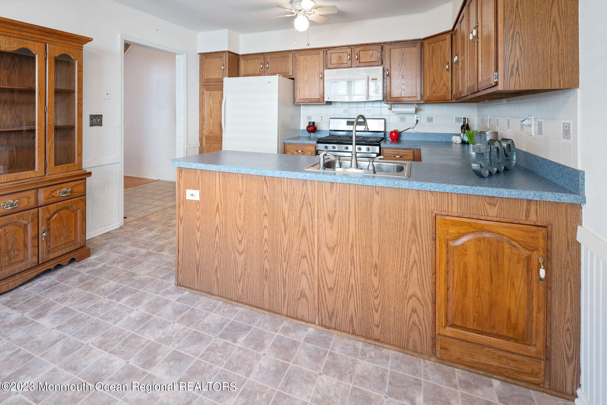 11 Newport Road Manahawkin, NJ 08050 - Photo 12 of 39 015-original-photo