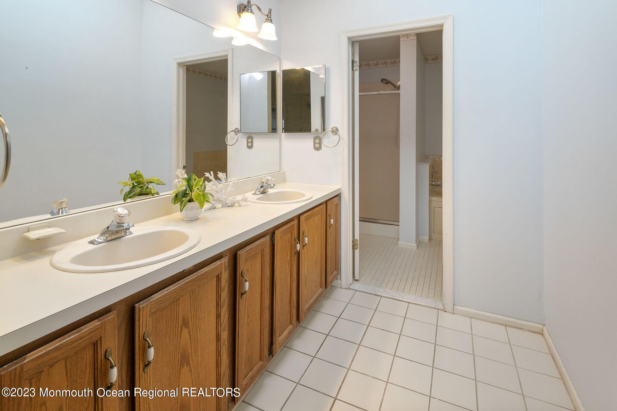 11 Newport Road Manahawkin, NJ 08050 - Photo 23 of 39 036-original-photo