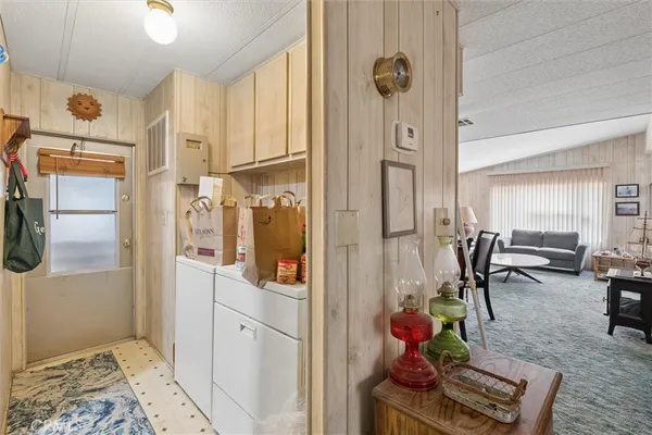 $199,900 | 23777 Mulholland Highway, Unit 180, Calabasas, CA 91302