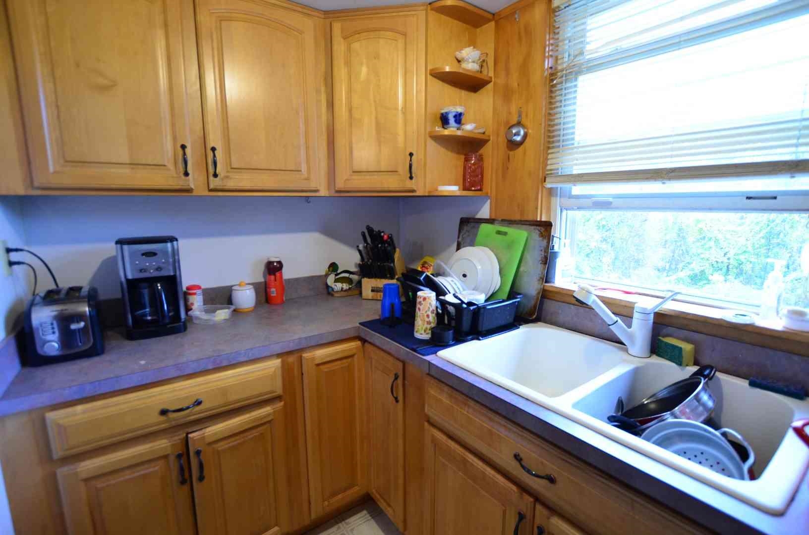 33 Munroe Street Franklin, NH 03235 - Photo 4 of 39