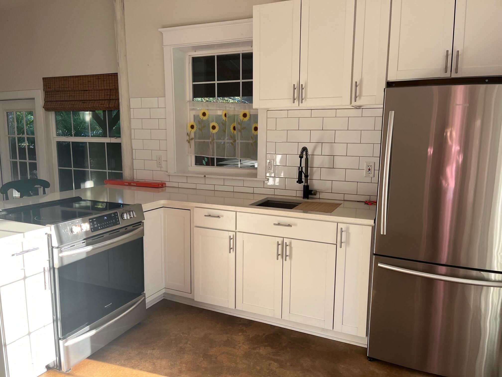 1395 Southeast Darling Street Stuart, FL 34997 - Photo 2 of 5 IMG_4411