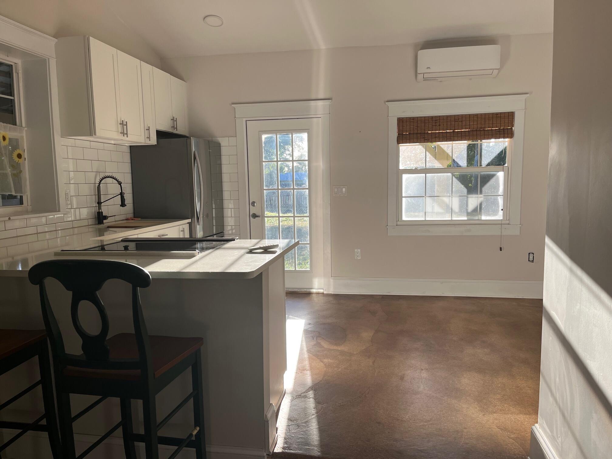 1395 Southeast Darling Street Stuart, FL 34997 - Photo 3 of 5 IMG_4414