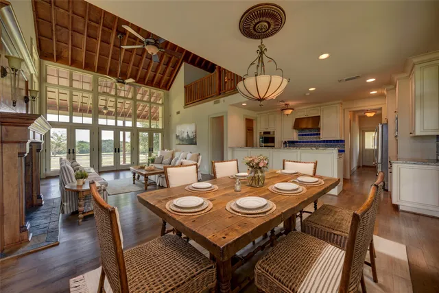 $2,950,000 | 7157 Farm To Market Road 1697, Carmine, TX 78932