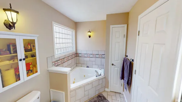 $389,700 | 8920 West Michael Drive, Huntingburg, IN 47542