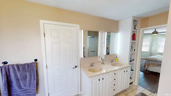 $389,700 | 8920 West Michael Drive, Huntingburg, IN 47542