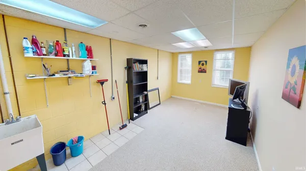 $389,700 | 8920 West Michael Drive, Huntingburg, IN 47542