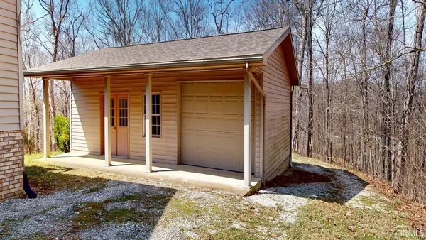 $389,700 | 8920 West Michael Drive, Huntingburg, IN 47542