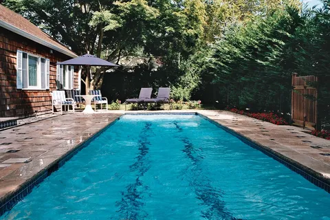 Undisclosed Address, Southampton, NY 11968