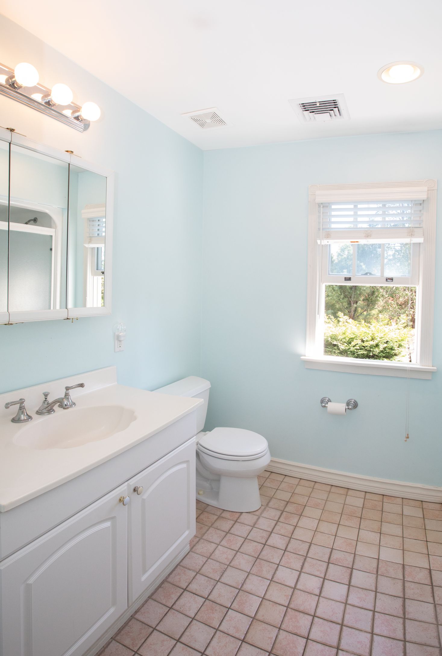 Undisclosed Address Southampton, NY 11968 - Photo 30 of 37