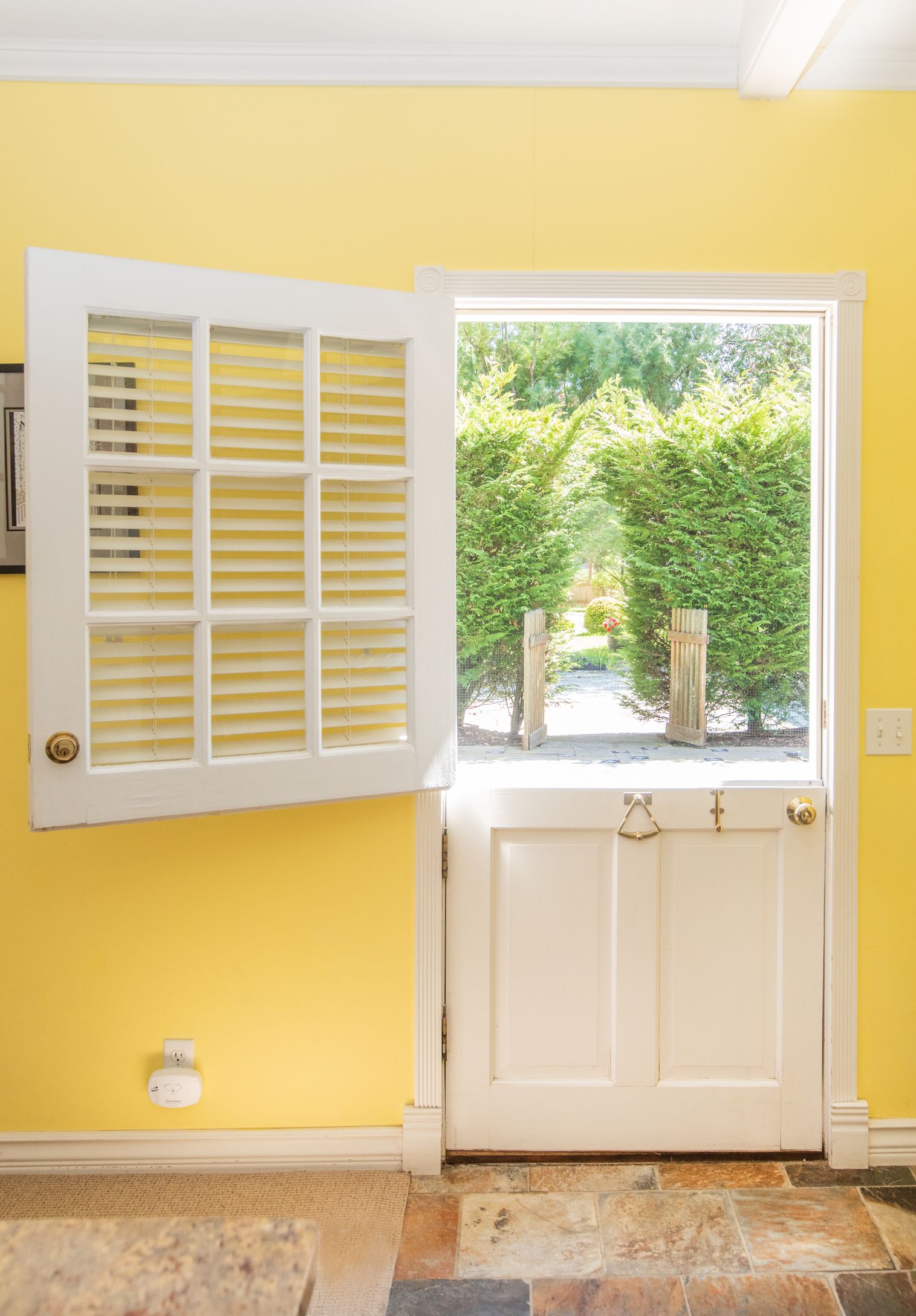 Undisclosed Address Southampton, NY 11968 - Photo 34 of 37