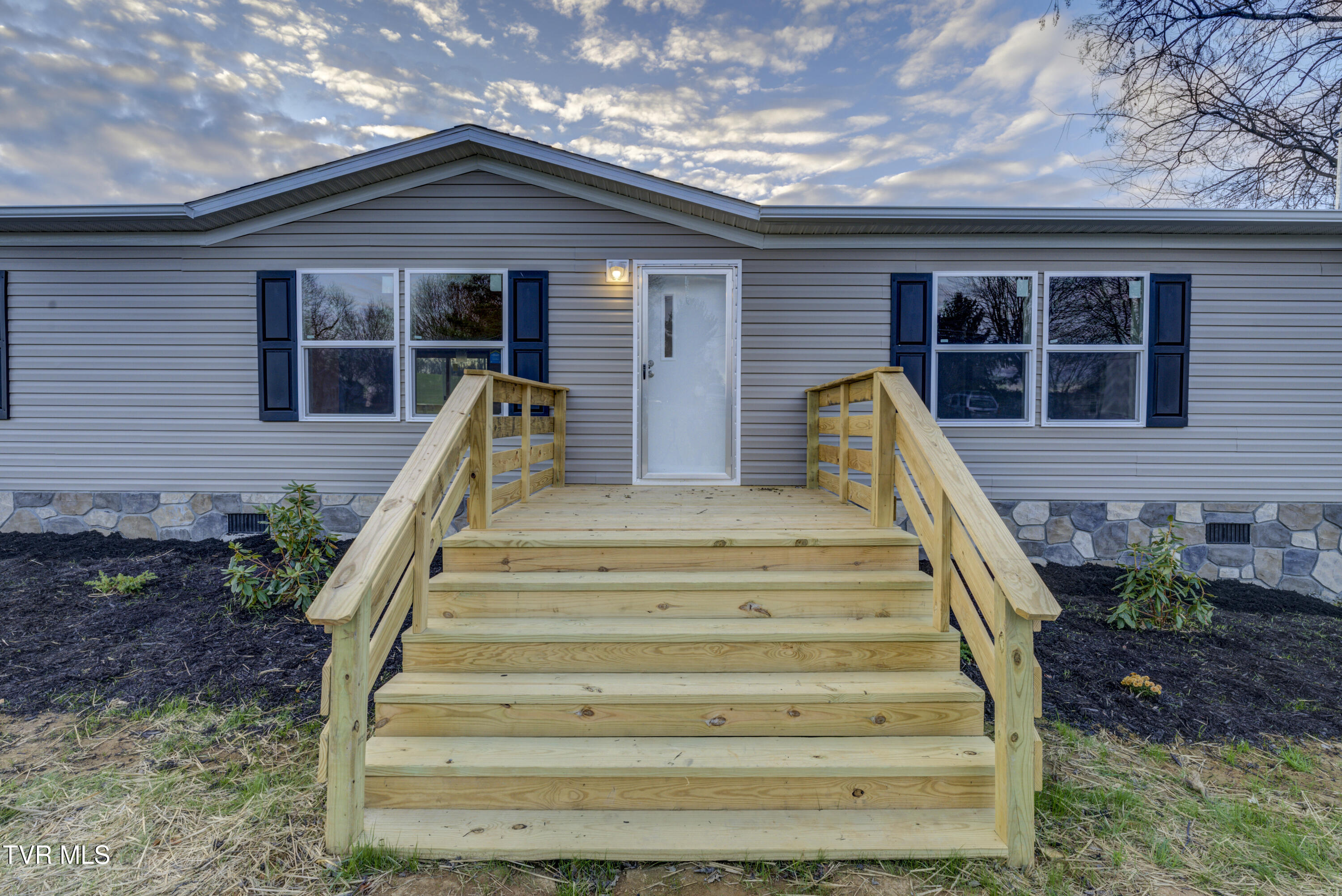 1060 Robertson Road Chuckey, TN 37641 - Photo 6 of 45 Robertson-5