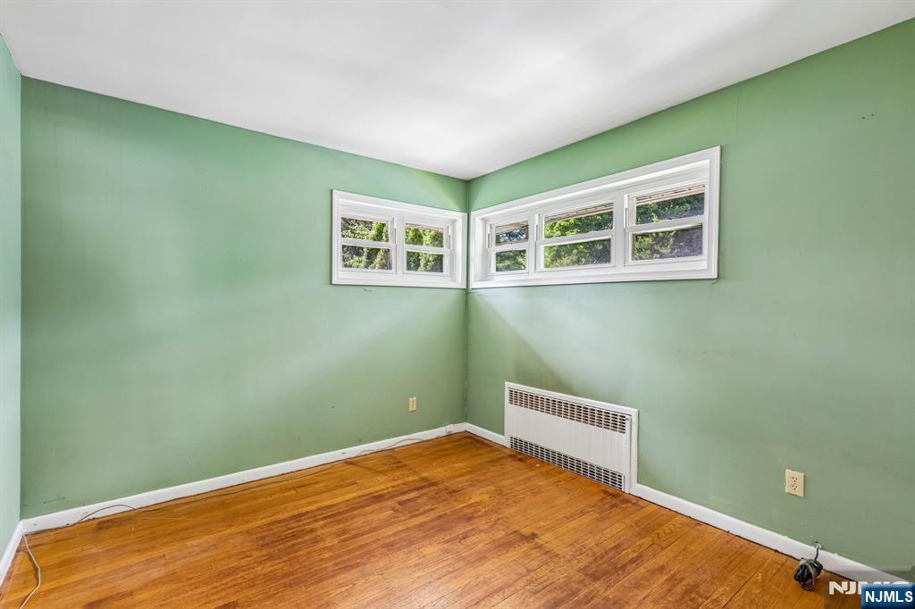 35 Knickerbocker Road Closter, NJ 07624 - Photo 19 of 34
