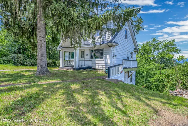 $208,000 | 826 Moltke Avenue, Scranton, PA 18505