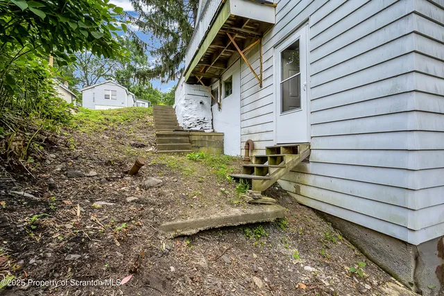 $208,000 | 826 Moltke Avenue, Scranton, PA 18505