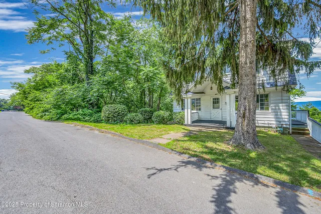 $208,000 | 826 Moltke Avenue, Scranton, PA 18505