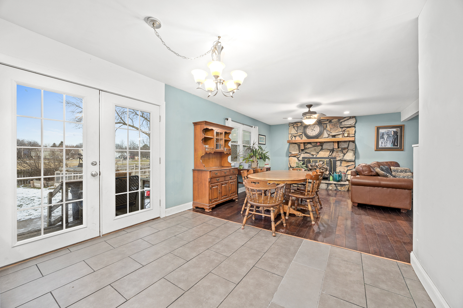 6767 Greenleaf Street Woodridge, IL 60517 - Photo 11 of 32