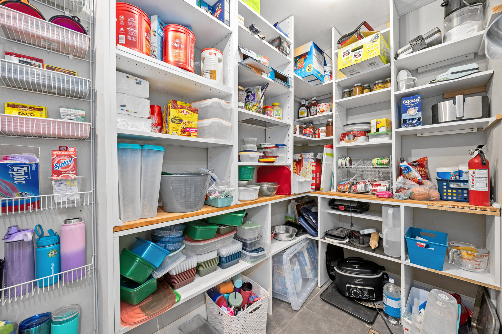 6767 Greenleaf Street Woodridge, IL 60517 - Photo 18 of 32