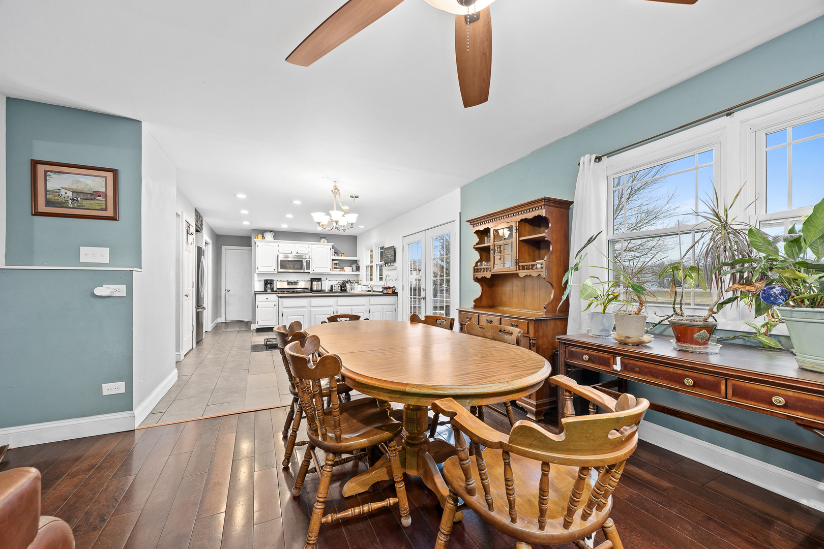 6767 Greenleaf Street Woodridge, IL 60517 - Photo 8 of 32