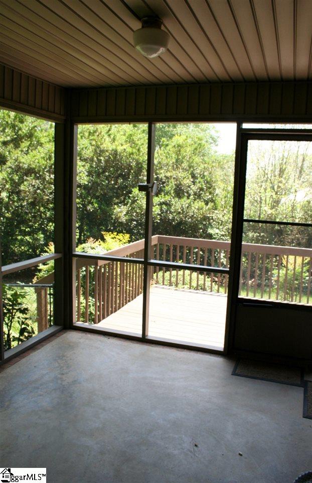 8 Red Oak Road Greenville, SC 29615 - Photo 14 of 17 Gallery Image 14