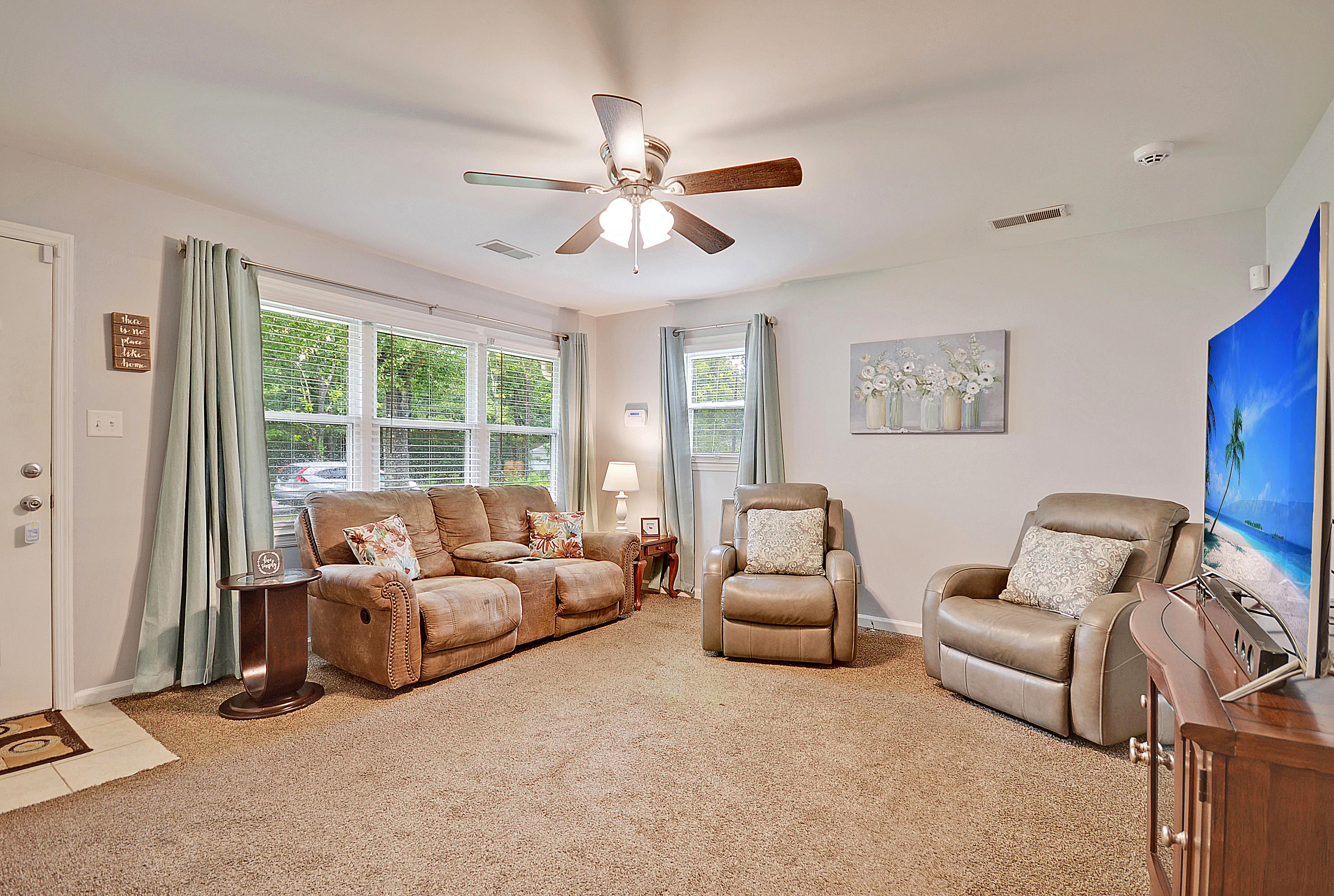 121 Englewood Road Goose Creek, SC 29445 - Photo 3 of 27 CREM_121 Englewood_007