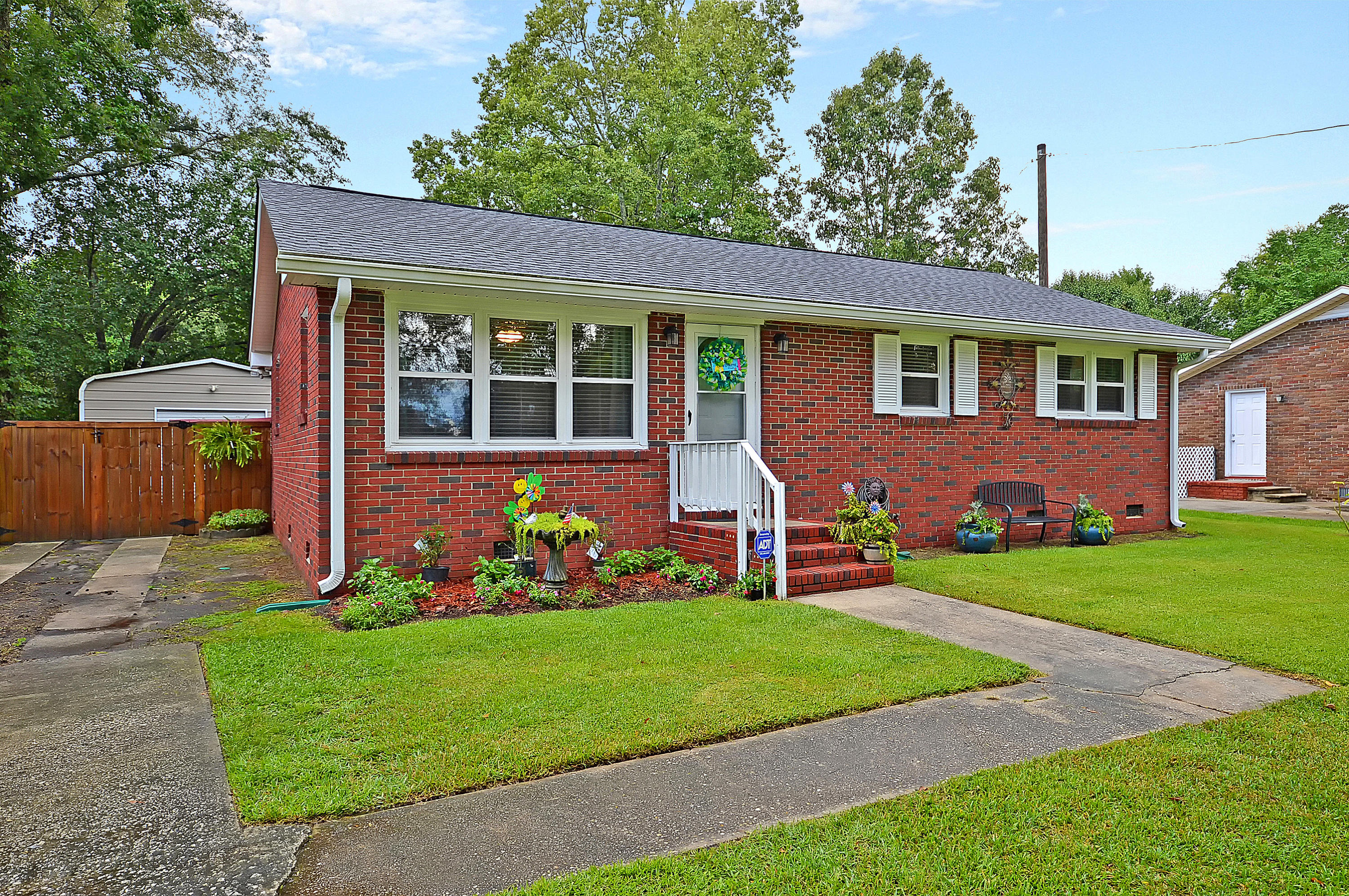 121 Englewood Road Goose Creek, SC 29445 - Photo 26 of 27 CREM_121 Englewood_024