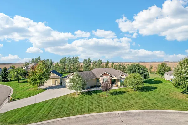 $1,325,000 | 7013 Maple Lane, Horace, ND 58047